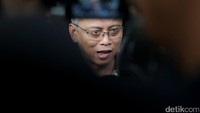 Arif mengaku tidak menerima sama sekali apa pun aliran dana terkait kasus itu.