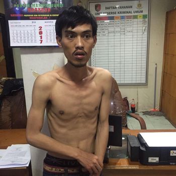 Bawa Golok di Dalam Bus, Seorang Pria Ditangkap di Terminal Senen