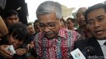 Gubernur Sultra Nur Alam Diperiksa Sebagai Tersangka