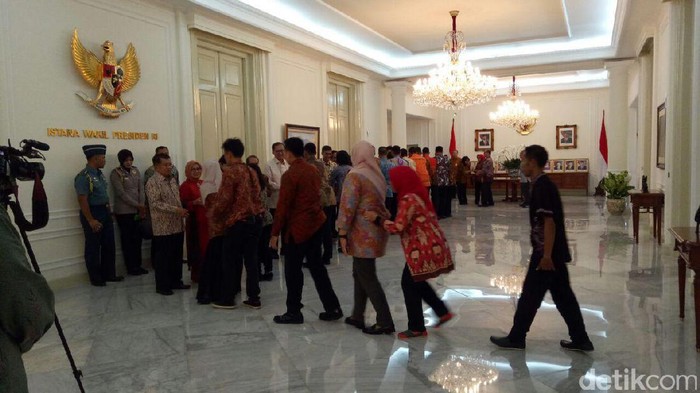 JK Halalbihalal dengan Pegawai Istana Wapres