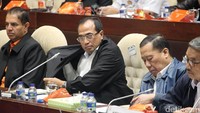 Menhub menyampaikan bahwa arus mudik 2017 berjalan lancar.