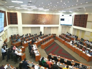 Asumsi Rupiah Naik Jadi Rp 14.500 di 2019