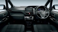 Interior Toyota Noah. Foto: Response