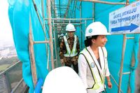 Menteri BUMN Rini Soemarno saat menghadiri seremoni topping off Menara BNI Pejompongan / Foto: dok. BNI