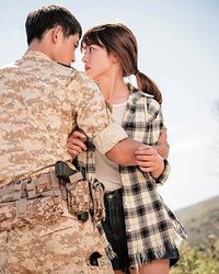 Akan Menikah, Kemesraan Song Joong Ki dan Song Hye Kyo Ini Bikin Baper