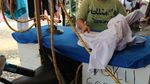 Gokil! Gosok Keliling ala Emak-emak Bekasi