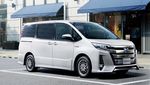 Tampang Anyar Trio Minivan Toyota