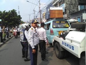 Dishub dan BPTJ akan Tertibkan Ojek-Angkot yang Ngetem di Dukuh Atas