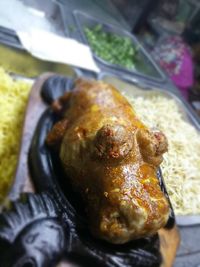 Ini Bakso Bentuk Buaya dengan Kuah Jablay Super Pedas, Mau Cicip?