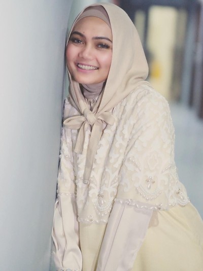 Model Hijab Rina Nose 2019