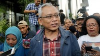 Politikus PDI Perjuangan, Arif Wibowo menjalani pemeriksaan sebagai saksi untuk tersangka Andi Agustinus alias Andi Narogong di Gedung KPK, Jakarta, Rabu (5/7/2017).