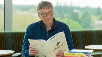 Pulang ke rumah, kemungkinan dia akan membaca buku lagi. Gates dan keluarganya adalah kutu buku kelas berat dan ia sering merekomendasikan buku yang ia anggap berkualitas. Foto: internet
