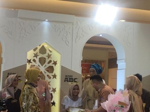 Ajang Coffeetone X You 2017 bersama Dian Pelangi Lahirkan Desainer Muda Berbakat
