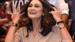 Pulang Liburan Bareng Reino, Luna Maya Happy Banget