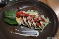 Santap Makanan Indonesia di Resto Modern, Tutup Panci Bistro BSD