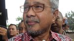 Gubernur Sultra Nur Alam Diperiksa Sebagai Tersangka