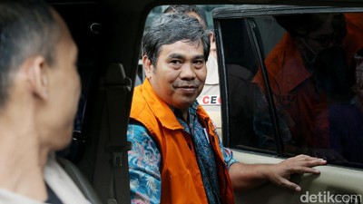 Ketua DPRD Mojokerto Diperiksa KPK