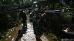 Foto: TNI Patroli di Perbatasan Pedalaman Papua