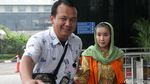 Diperiksa KPK, Istri Gubernur Bengkulu Terlihat Lesu