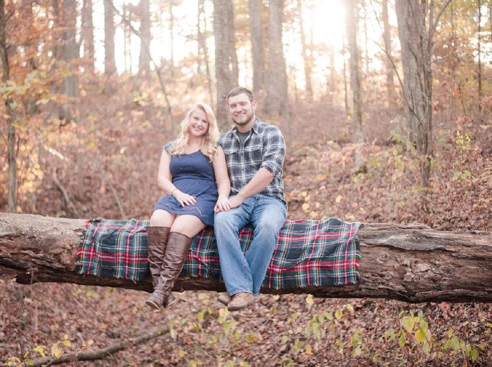 Pria ini melamar kekasih dan adiknya yang down syndrome. Foto: www.theknot.com/Ashley Schaus and Will Seaton Pria ini melamar kekasih dan adiknya yang down syndrome. Foto: www.theknot.com/Ashley Schaus and Will Seaton