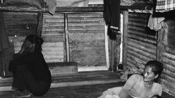 Suasana di dalam sebuah rumah di sebuah pedesaan. Foto: Getty Images