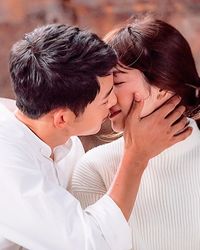 Akan Menikah, Kemesraan Song Joong Ki dan Song Hye Kyo Ini Bikin Baper