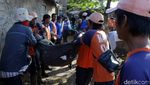 Lautan Sampah di Cibangkong Kota Bandung Dibersihkan