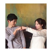 Foto Kemesraan Yang Ditunjukkan Song Hye Kyo Dan Song Joong Ki Di