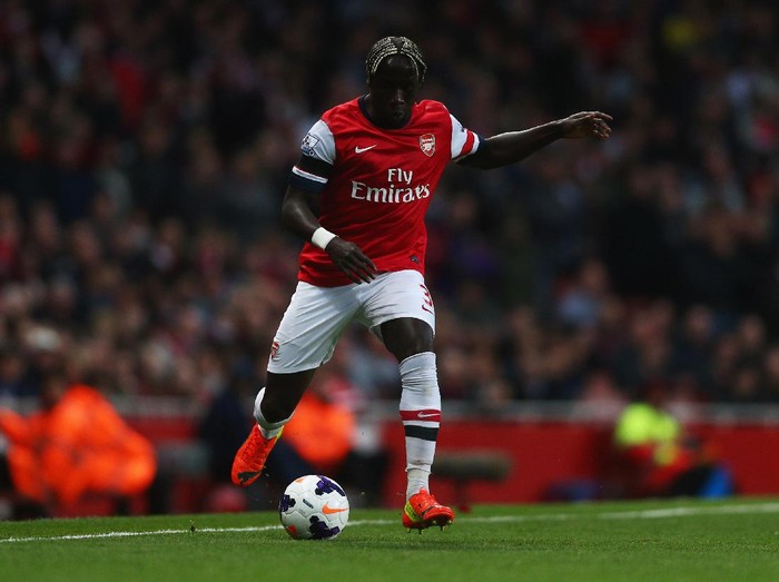 LONDON, ENGLAND - APRIL 15:  Bacary Sagna of Arsenal in action during the Barclays Premier League match between Arsenal and West Ham United at Emirates Stadium on April 15, 2014 in London, England.  (Photo by Paul Gilham/Getty Images)