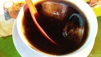 Kalau yang ini adalah minuman khas Medan, longan. Minuman ini adalah sari dari buah longan (Bonauli/detikTravel)