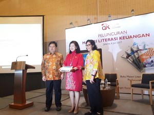 OJK Terbitkan Buku Pengetahuan Keuangan Untuk SMA Hingga Pensiunan