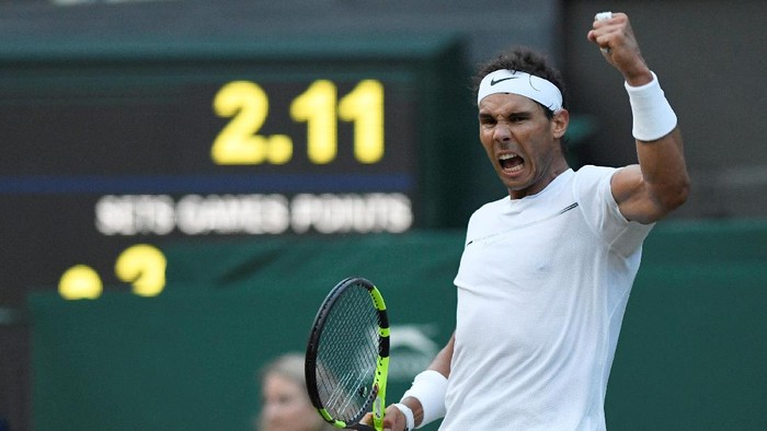 Federer Harapkan Nadal Sukses Geser Murray Pekan Ini