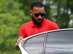 Lacazette Disebut Bisa seperti Bergkamp dan Henry di Arsenal