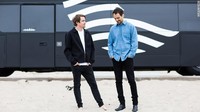 Dua tokoh di balik Bus Cabin, Tom Currier dan Gaetano Crupi. Pada tahun 2016 silam mereka sempat mengeluarkan bus serupa sebelum Bus Cabin (Cabin)