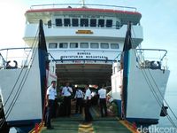  Kapal ASDP