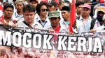 Ratusan Sopir Tangki Pertamina Kembali Turun ke Jalan
