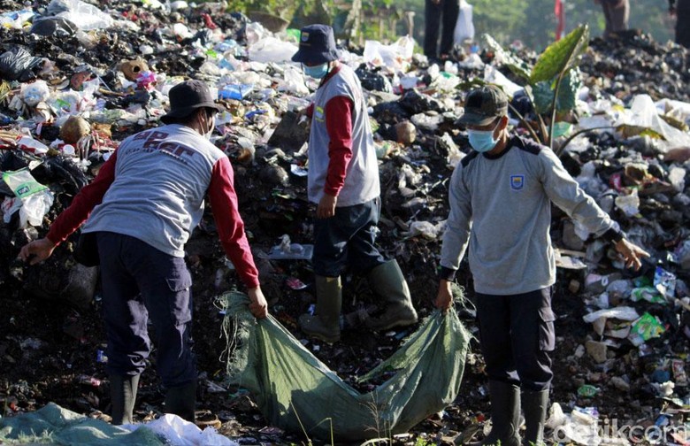 Tahun Depan, Kewenangan Penyapu Jalanan di Bawah DLHK Bandung Tahun Depan, Kewenangan Penyapu Jalanan di Bawah DLHK Bandung