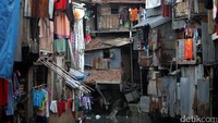 Menurut BPS angka kemiskinan hingga September tahun lalu turun menjadi 27,76 juta. Namun, kesenjangan antar penduduk di perkotaan dengan di pedesaan masih tinggi. Agung Pambudhy/detikFoto.