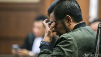 Dalam amar putusan di Pengadilan Tindak Pidana Korupsi (Tipikor) Jl Bungur Besar, Jakarta Pusat, Kamis (6/7/2017), hakim ketua Baslin Sinaga menyatakan terdakwa Andi Zulkarnaen Mallarangeng terbukti secara sah dan meyakinkan bersalah melakukan tindak pidana korupsi.