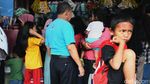Jelang Masuk Sekolah Toko Buku Diserbu Pembeli