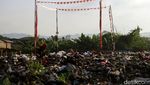 Lautan Sampah di Cibangkong Kota Bandung Dibersihkan
