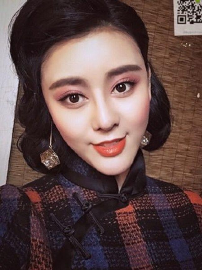 Saking miripnya, Chengxi juga mendapatkan julukan sebagai Fake Fan Bingbing. Foto: Dok. Koreaboo