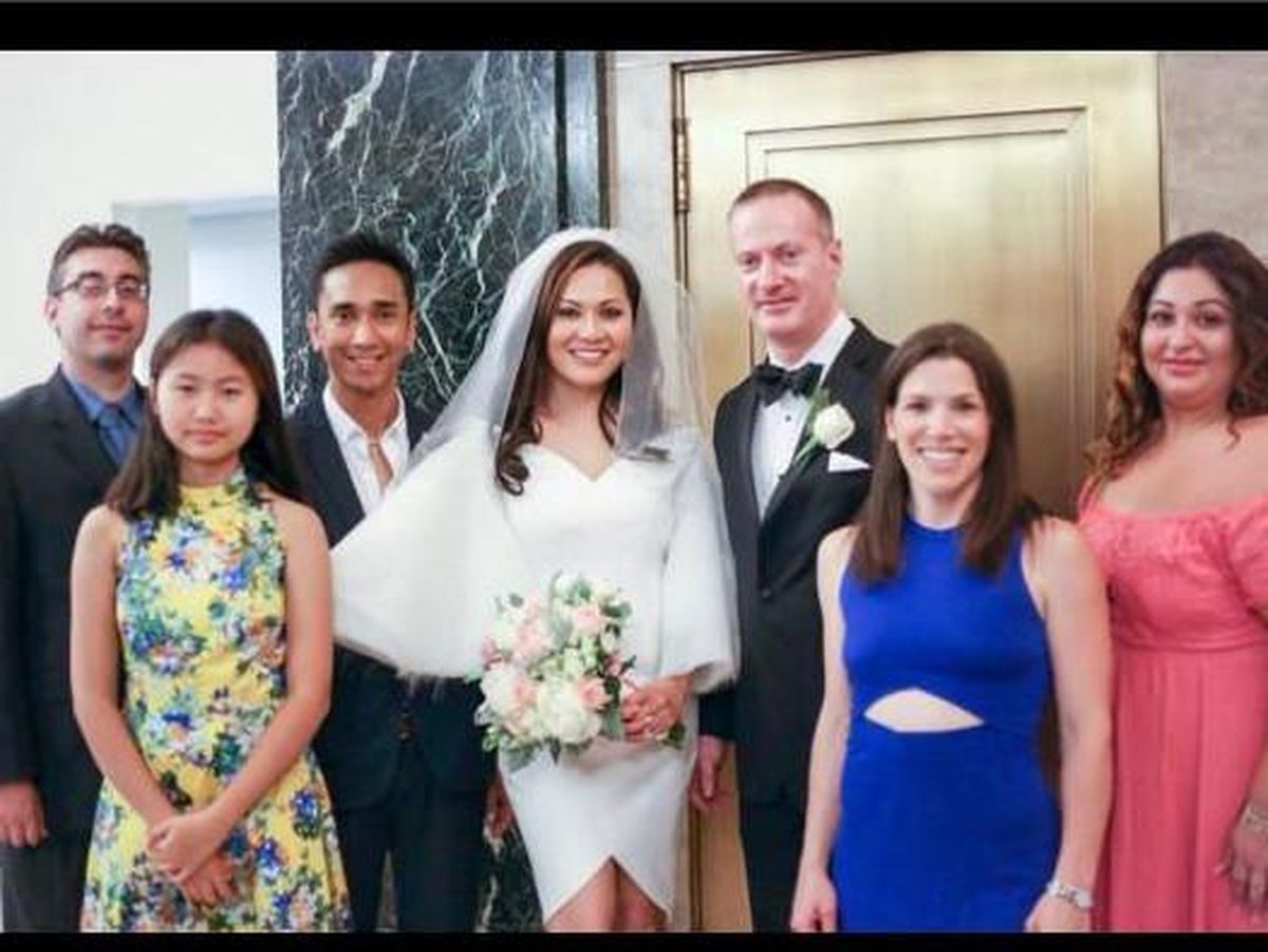 Porno chiroyli va super Boyalgan lablar bilan emish