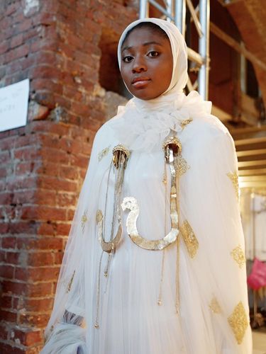 Koleksi Dian Pelangi di Torino Fashion Week, Italia. 