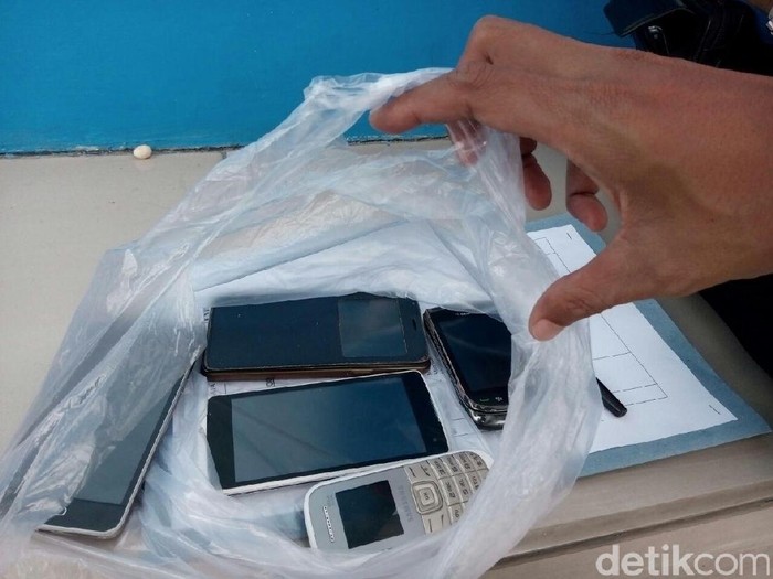 Kantor Disperindag Jatim Terbakar, Polisi Amankan Lima HP Saksi