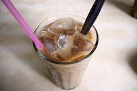 Racikan Kopi Susu Tradisional Yang Sederhana Dengan 2 Bahan