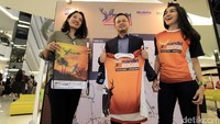 Walikota Bogor Bima Arya bersama VP Corporate Communication Bank Mandiri Maristella Tri Haryanti memberikan keterangan terkait pelaksanaan Mandiri Bogor Sundown Marathon di Jakarta, Kamis (6/7/2017).