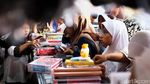 Jelang Masuk Sekolah Toko Buku Diserbu Pembeli