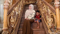 Muzdhalifah mengaku ingin fokus mengurus anak-anak dan kariernya.