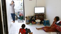 Warga Bukit Duri pindah ke Rusun Rawa Bebek.